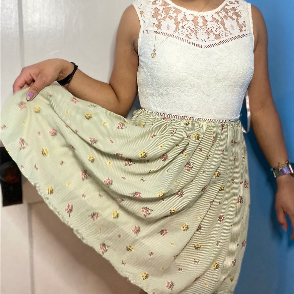 Juniors dress